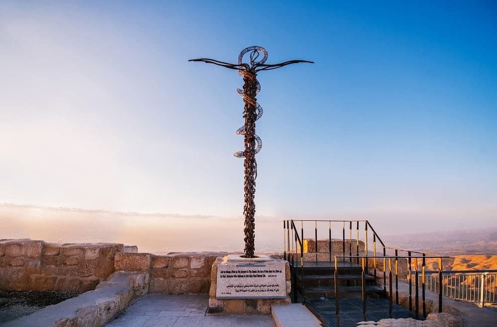 A stunning photograph representing the guided tour to Biblical Landscapes from Rumman Hotel